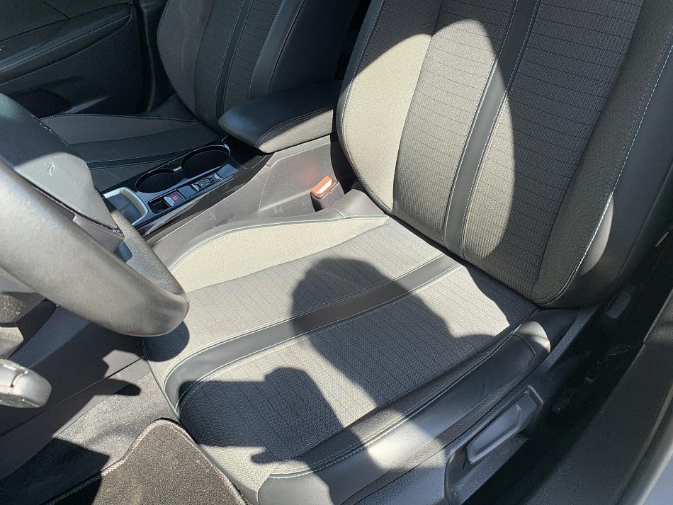 Peugeot 2008 1.2 PT Allure