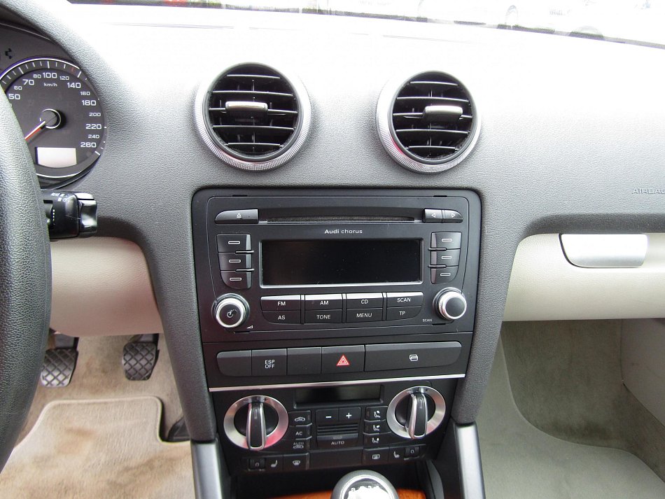 Audi A3 1.6i 