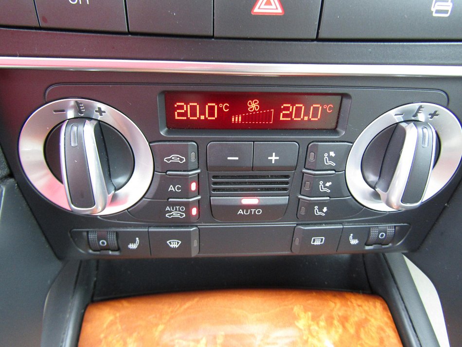 Audi A3 1.6i 
