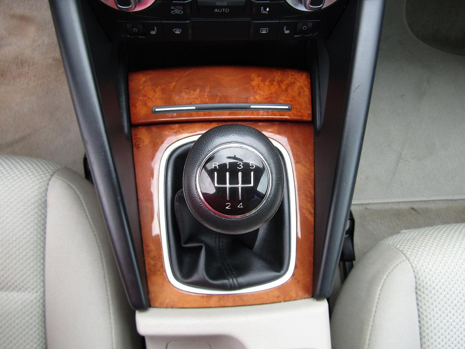 Audi A3 1.6i 