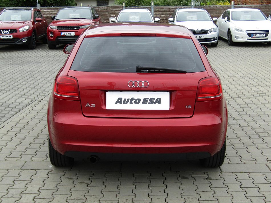 Audi A3 1.6i 