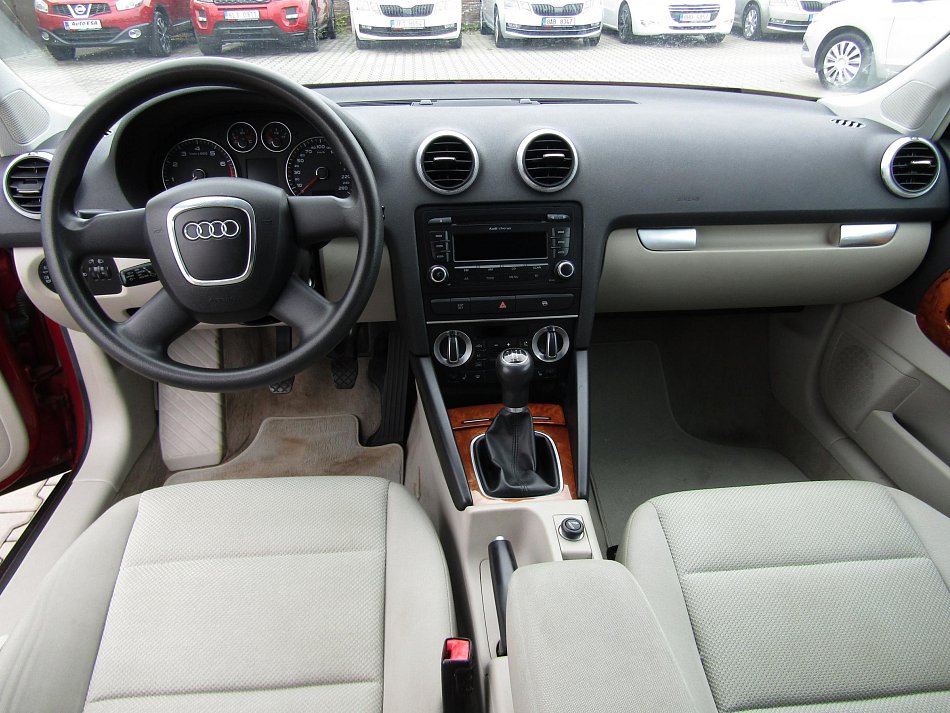 Audi A3 1.6i 