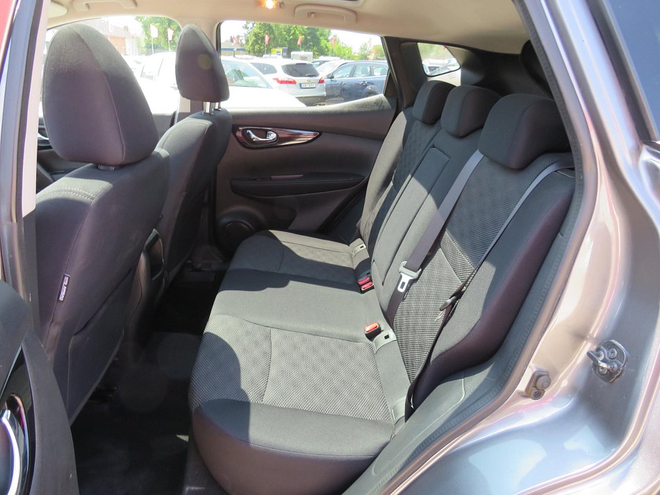 Nissan Qashqai 1.6 dCi N-Connecta