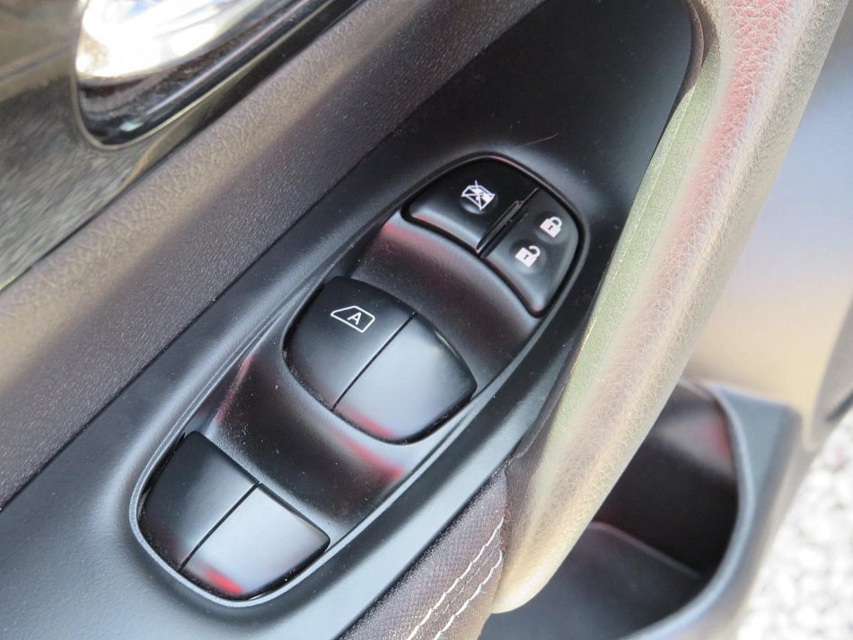 Nissan Qashqai 1.6 dCi N-Connecta
