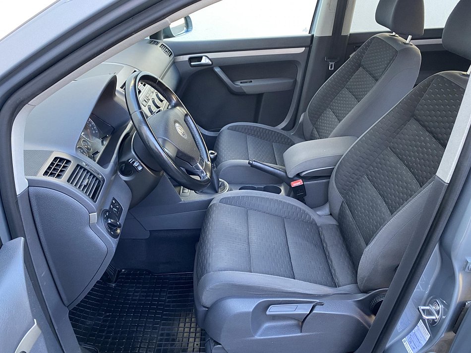Volkswagen Touran 1.9 TDi 