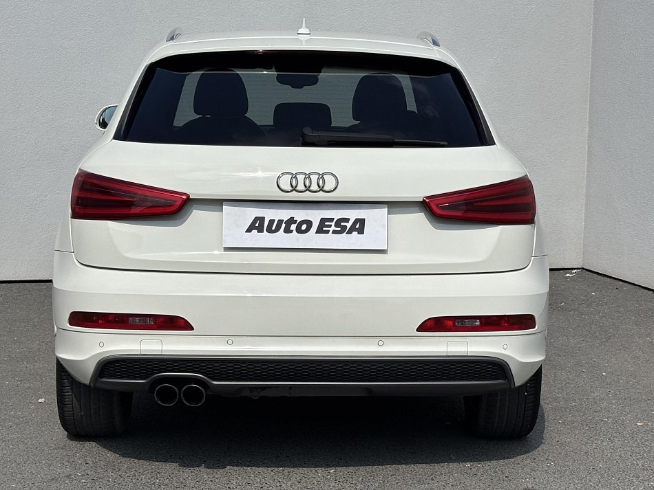 Audi Q3 2.0 TFSi S-line quattro