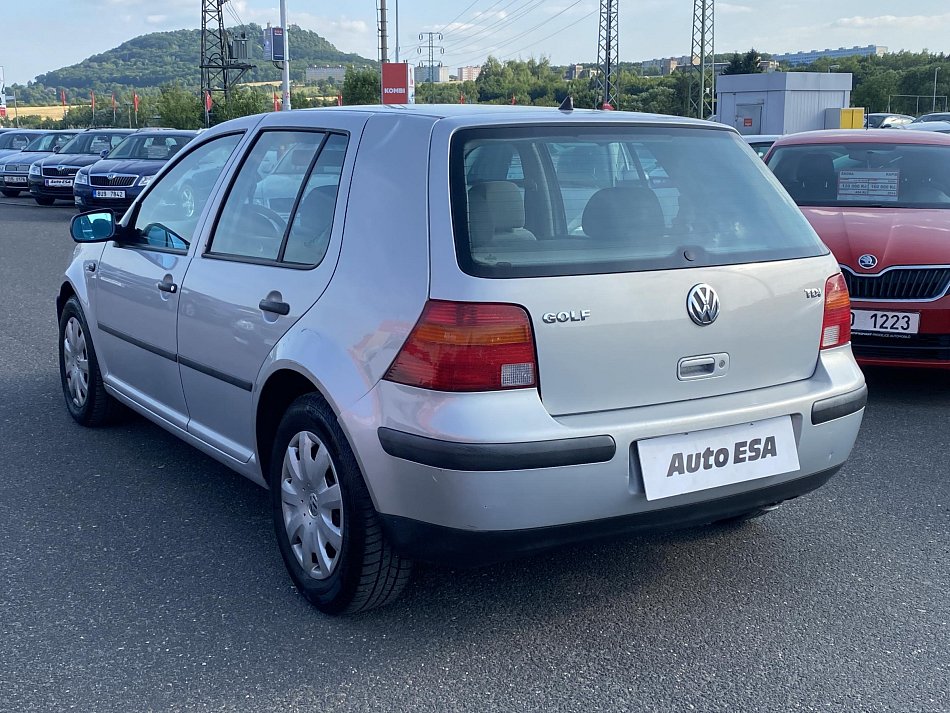 Volkswagen Golf 1.9 TDI 