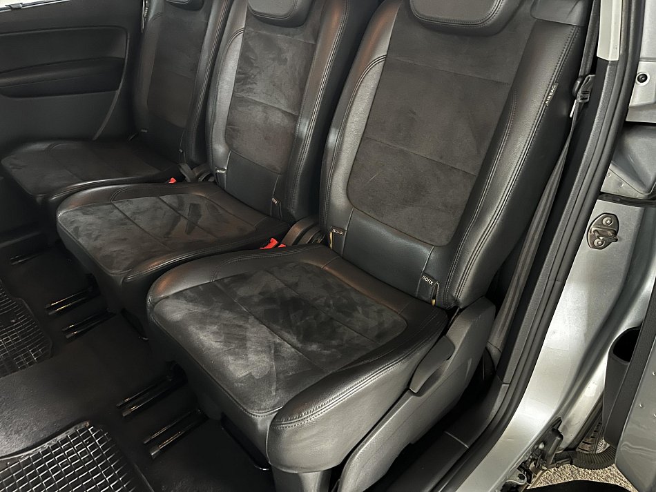 Volkswagen Sharan 2.0 TDi Highline 4x4