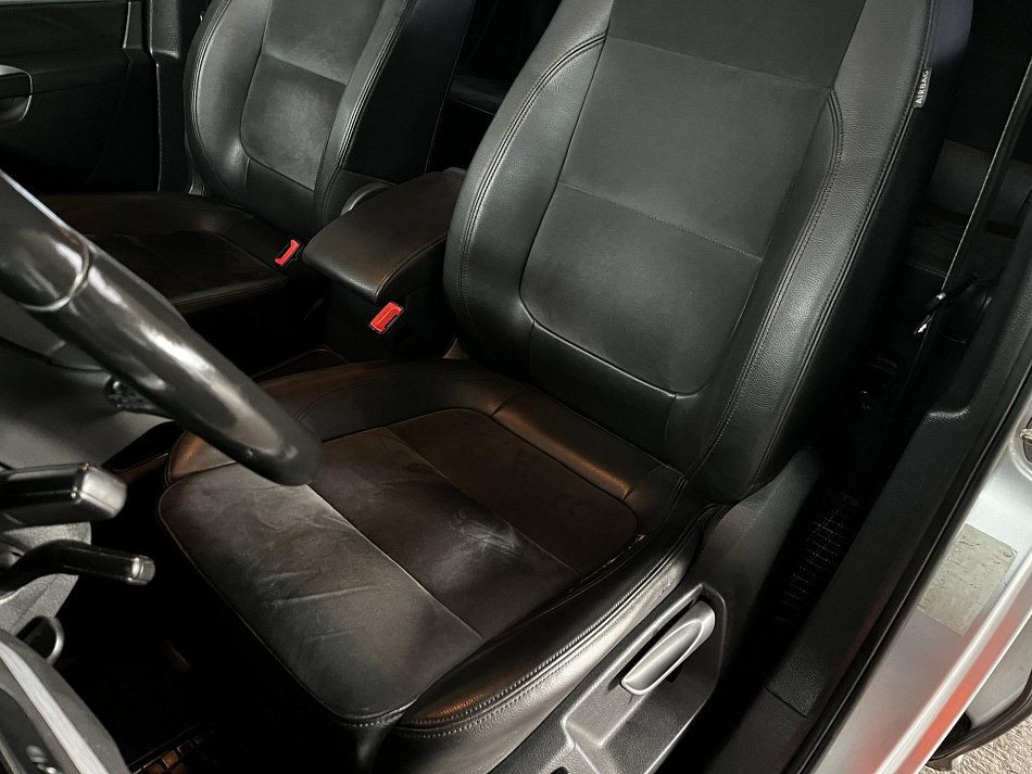 Volkswagen Sharan 2.0 TDi Highline 4x4
