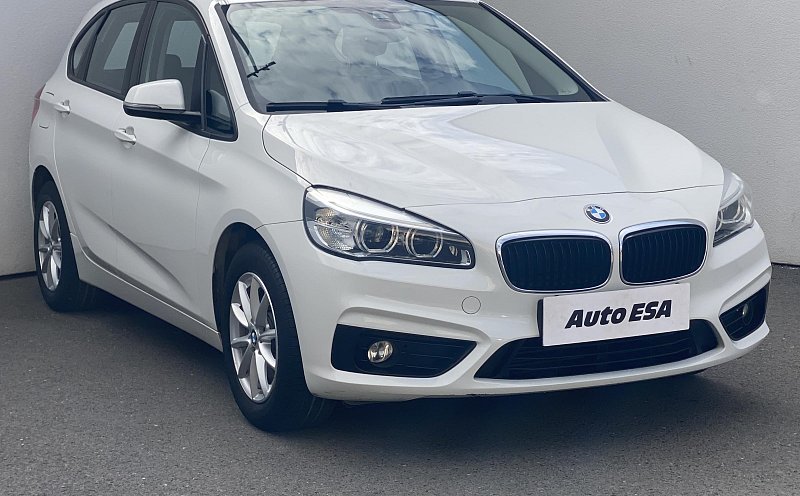 BMW Řada 2 1.5i  218 i