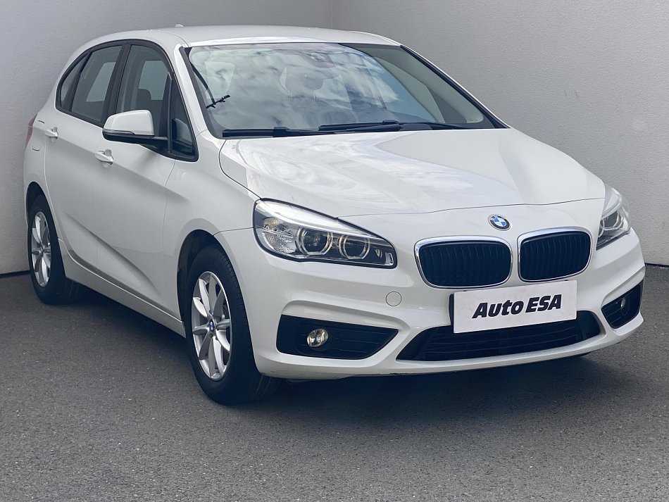 BMW Řada 2 1.5i  218 i