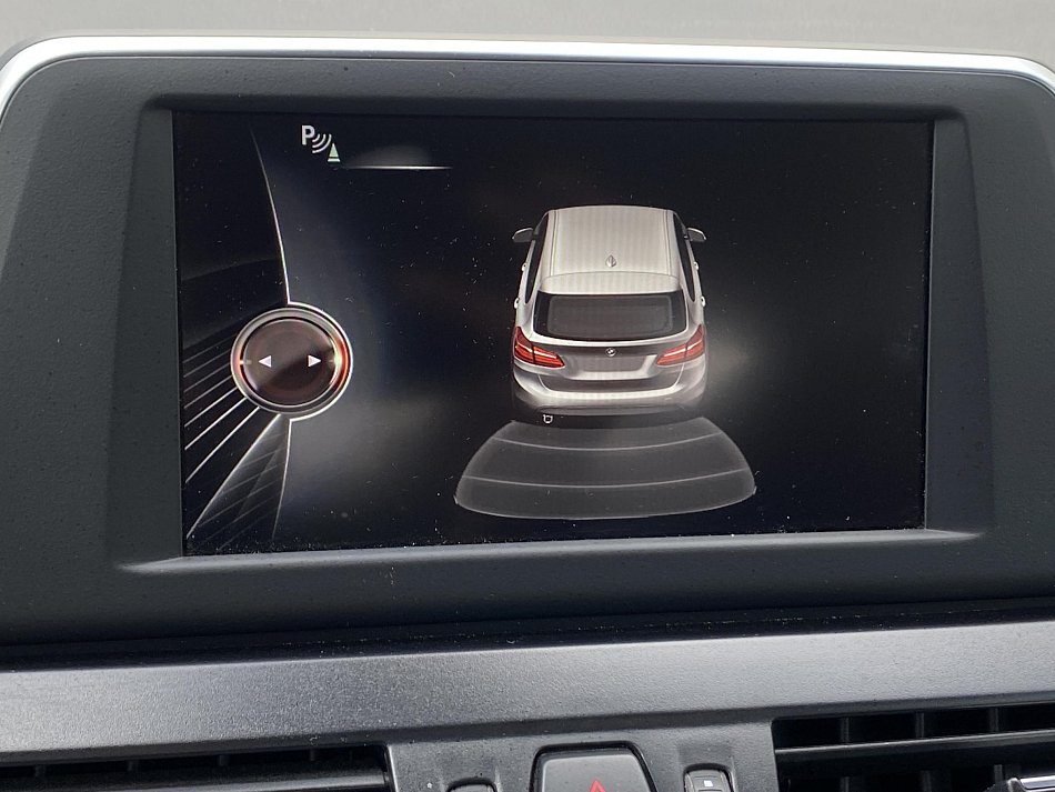 BMW Řada 2 1.5i  218 i