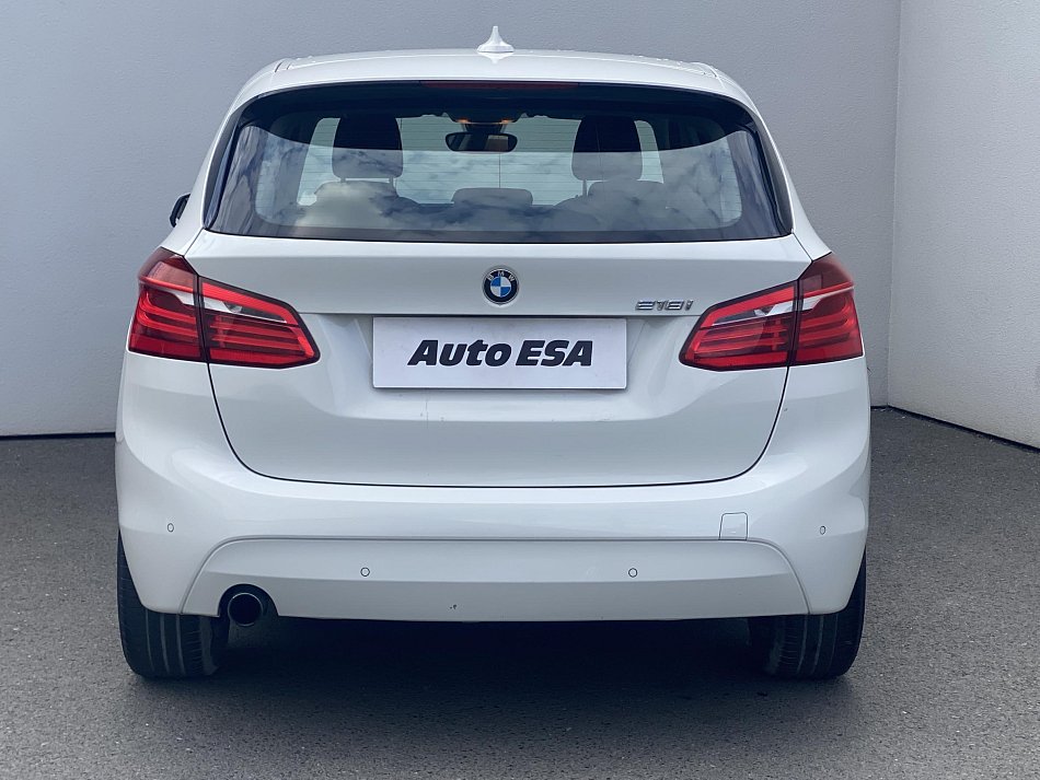 BMW Řada 2 1.5i  218 i