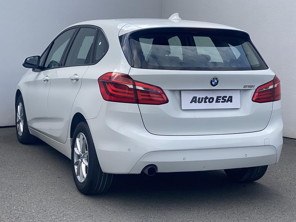 BMW Řada 2 1.5i  218 i