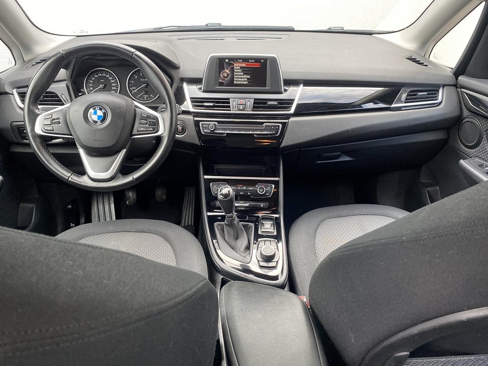 BMW Řada 2 1.5i  218 i