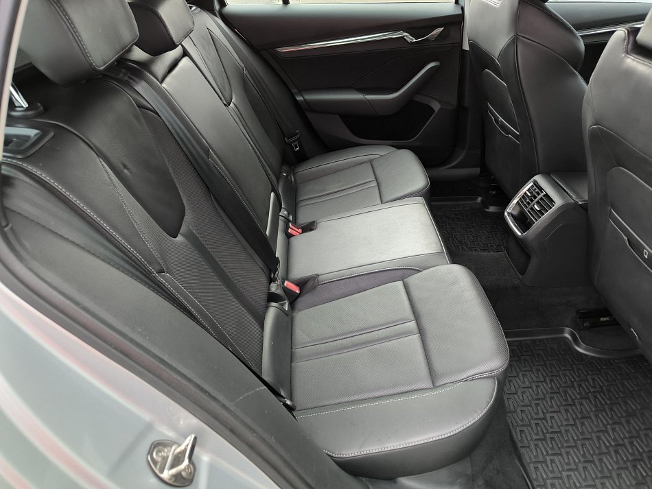 Škoda Octavia IV 2.0 TDi 