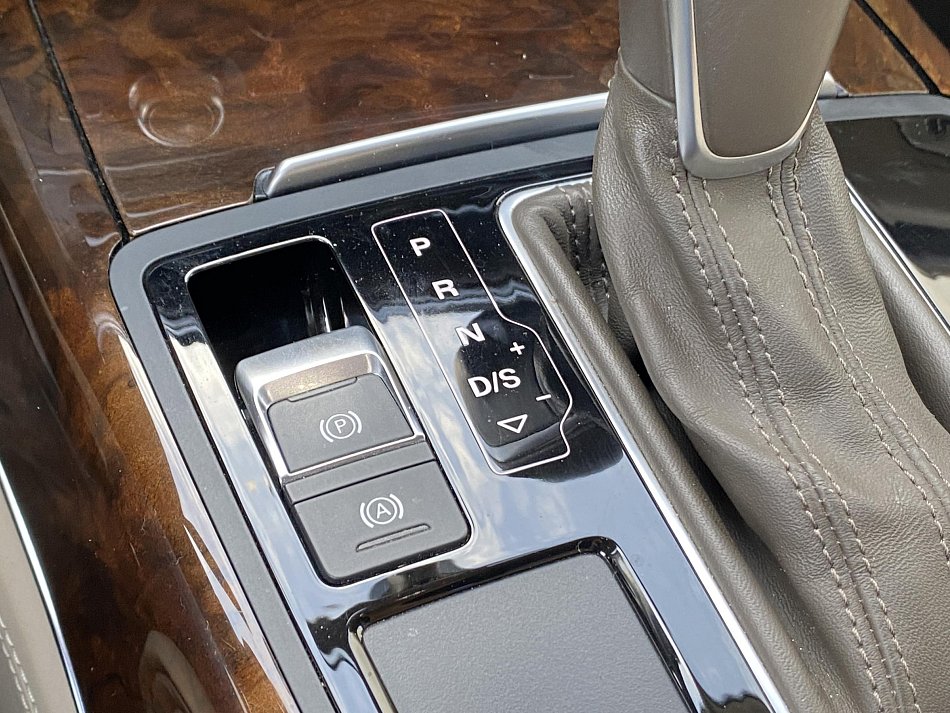 Audi A6 3.0 TDi S-line Quattro