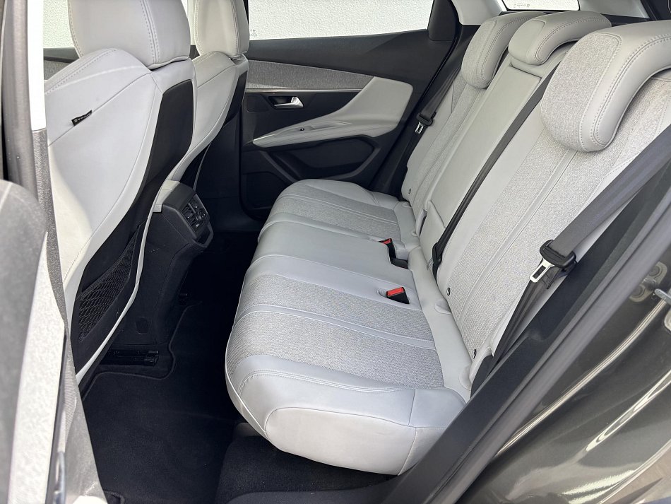 Peugeot 3008 1.5 HDi Allure