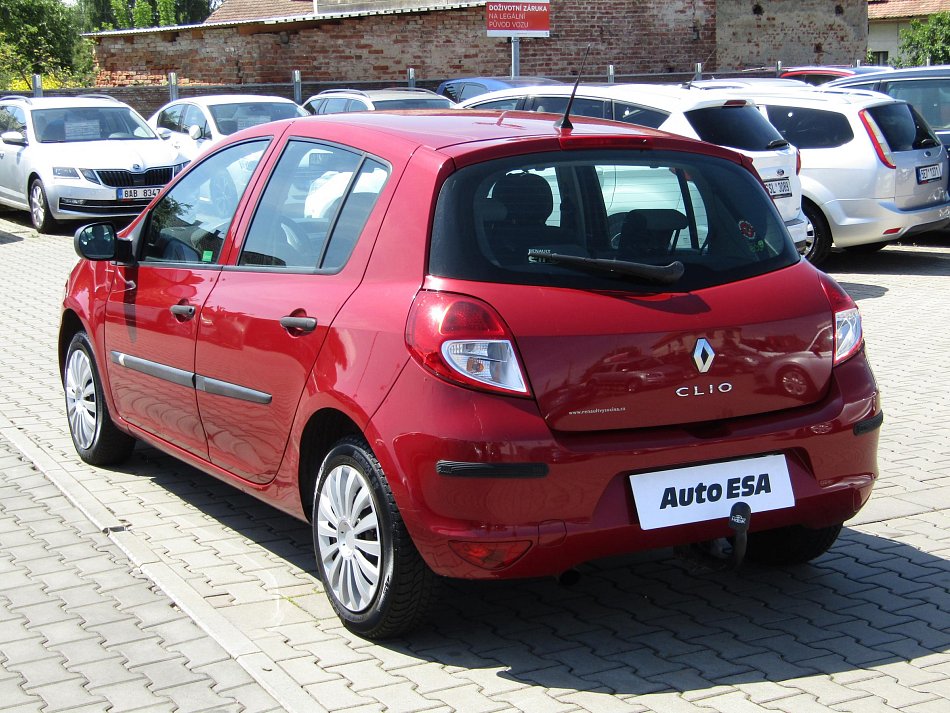 Renault Clio 1.2i 