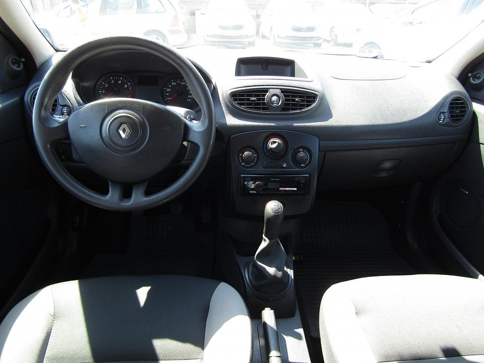 Renault Clio 1.2i 
