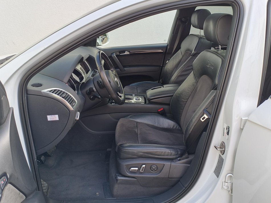 Audi Q7 3.0 TDI  quattro