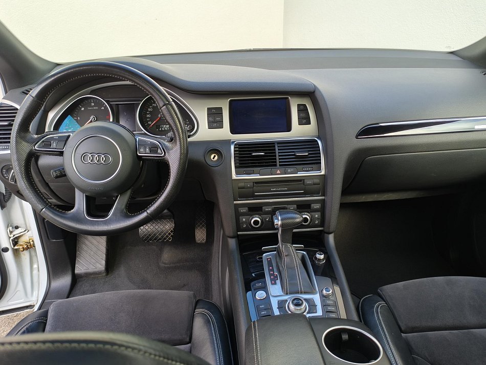 Audi Q7 3.0 TDI  quattro