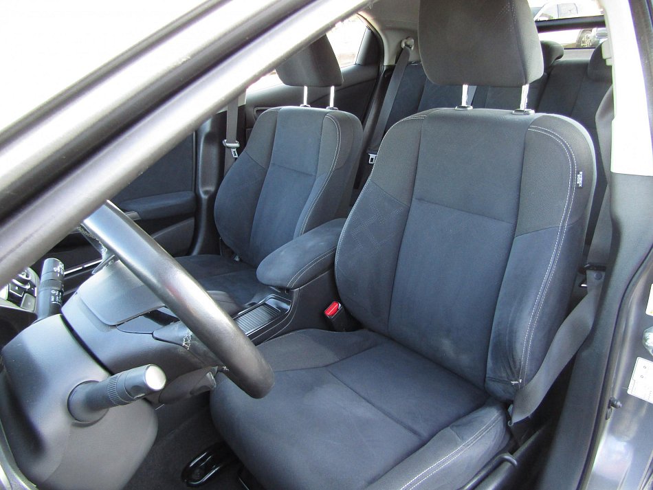 Honda Civic 1.8 i-VTEC Sport