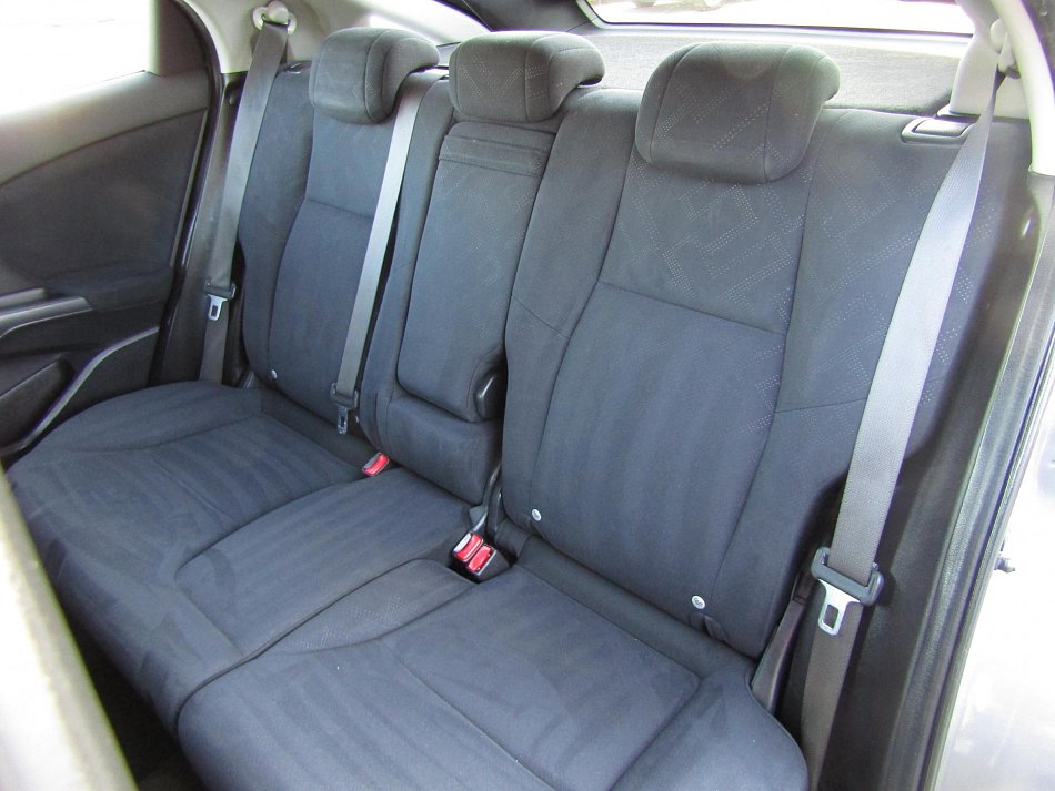 Honda Civic 1.8 i-VTEC Sport