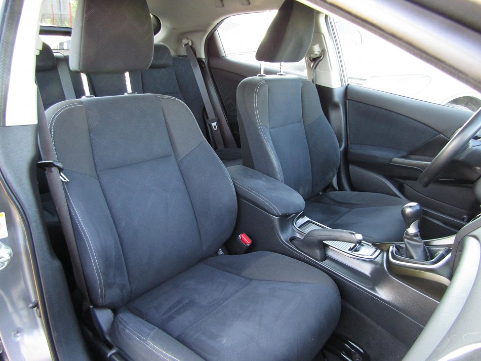 Honda Civic 1.8 i-VTEC Sport
