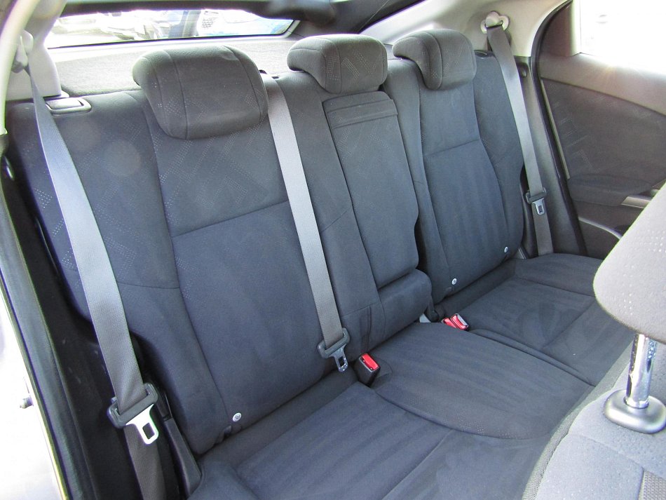 Honda Civic 1.8 i-VTEC Sport