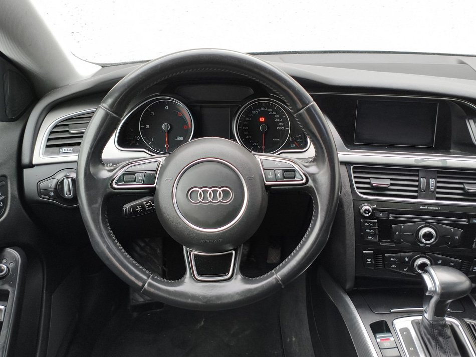 Audi A5 2.0 TDi 