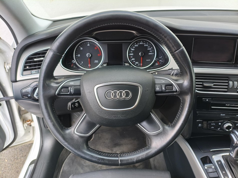 Audi A4 3.0 TDi S-line quattro