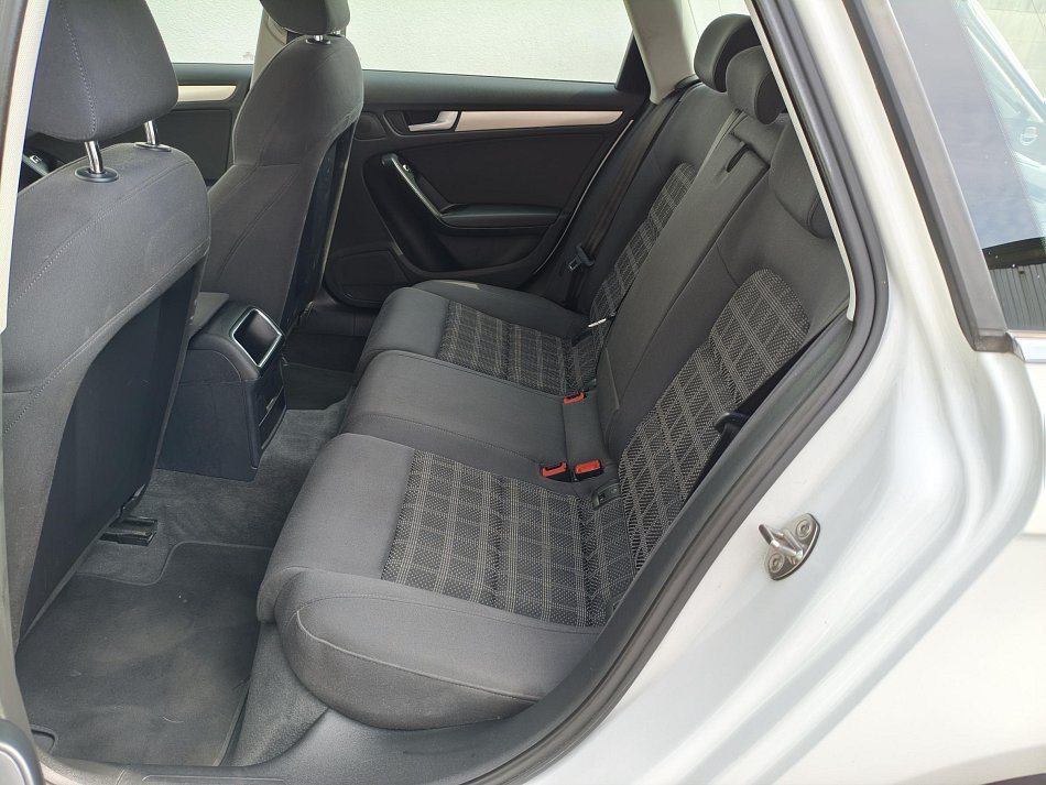 Audi A4 3.0 TDi S-line quattro