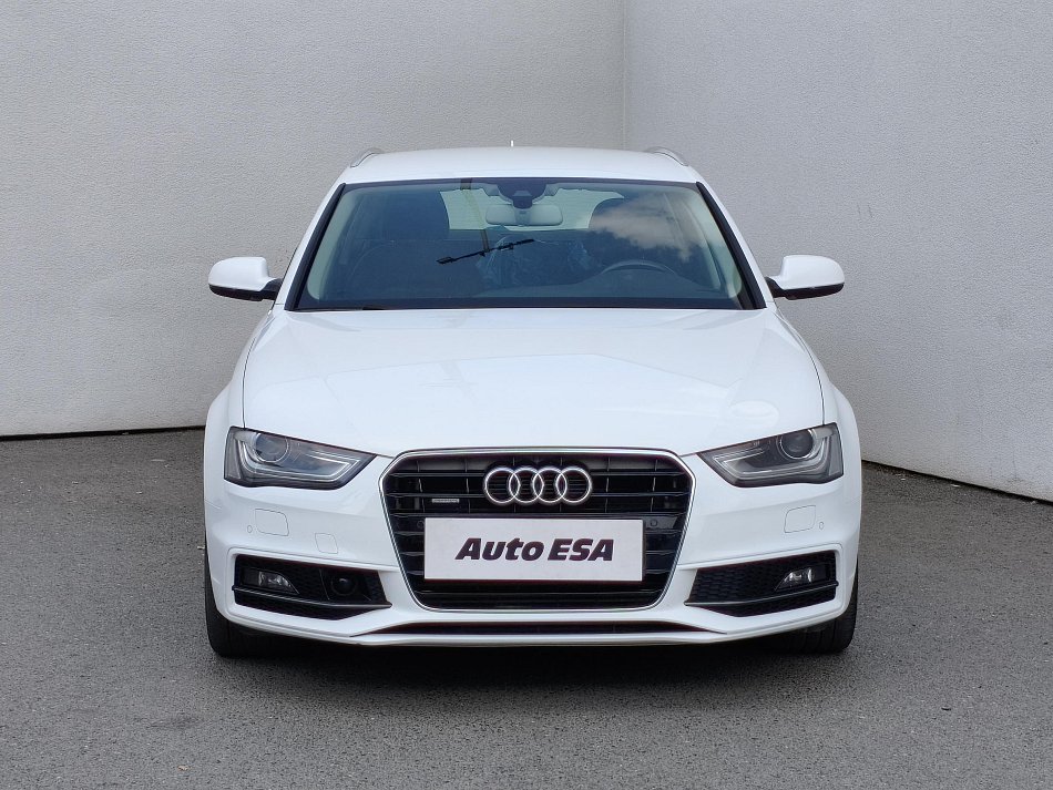 Audi A4 3.0 TDi S-line quattro