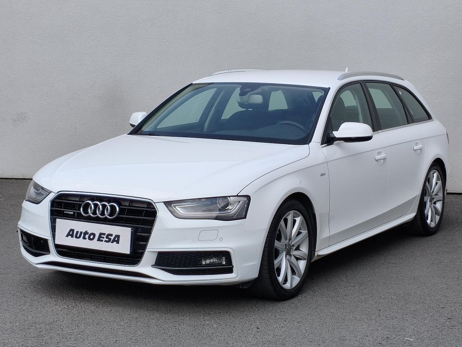 Audi A4 3.0 TDi S-line quattro