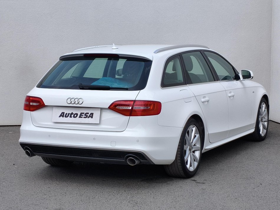 Audi A4 3.0 TDi S-line quattro