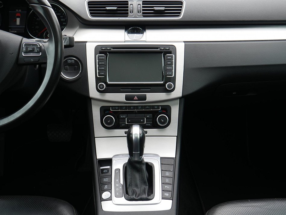 Volkswagen Passat 2.0 TDi Highline