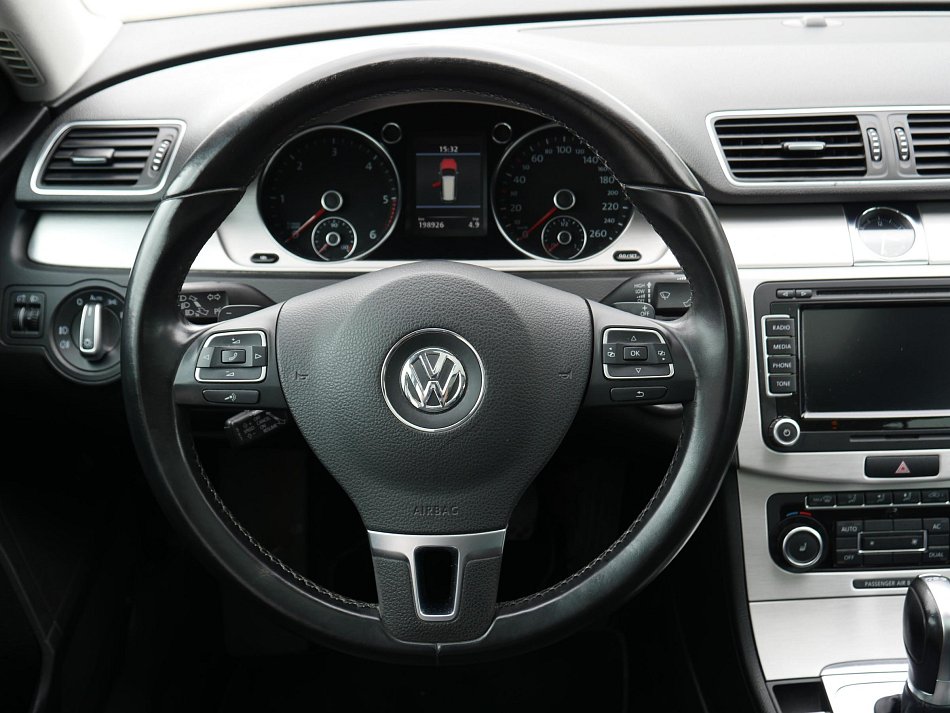 Volkswagen Passat 2.0 TDi Highline