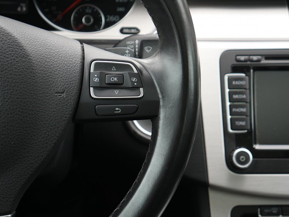 Volkswagen Passat 2.0 TDi Highline