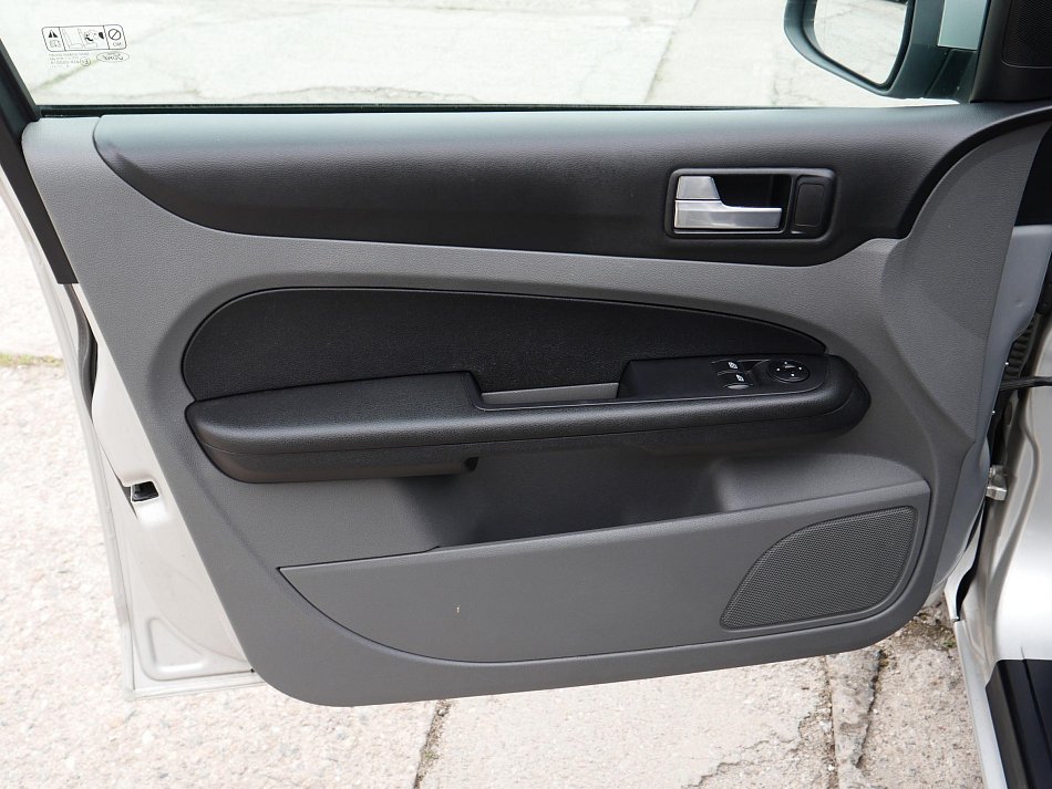 Ford Focus 1.6 i 