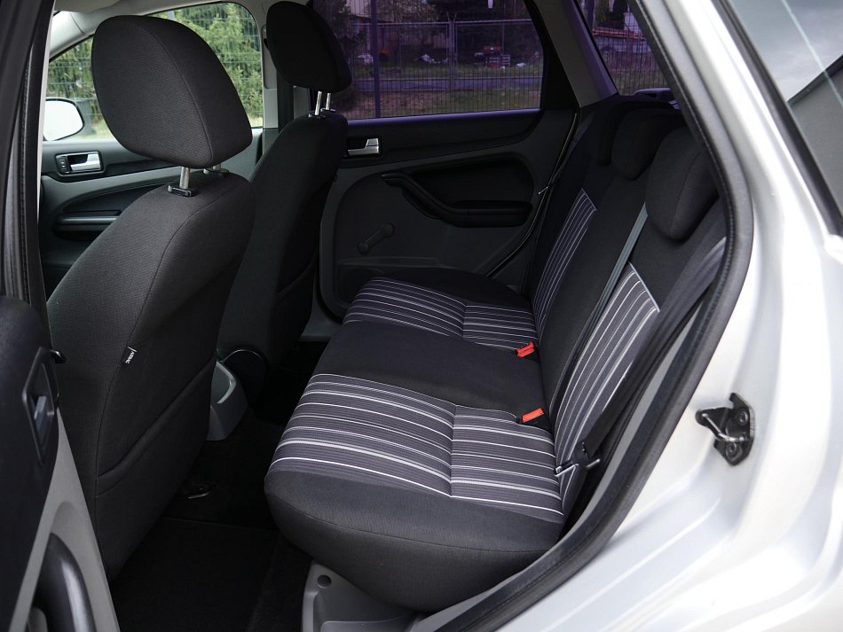 Ford Focus 1.6 i 
