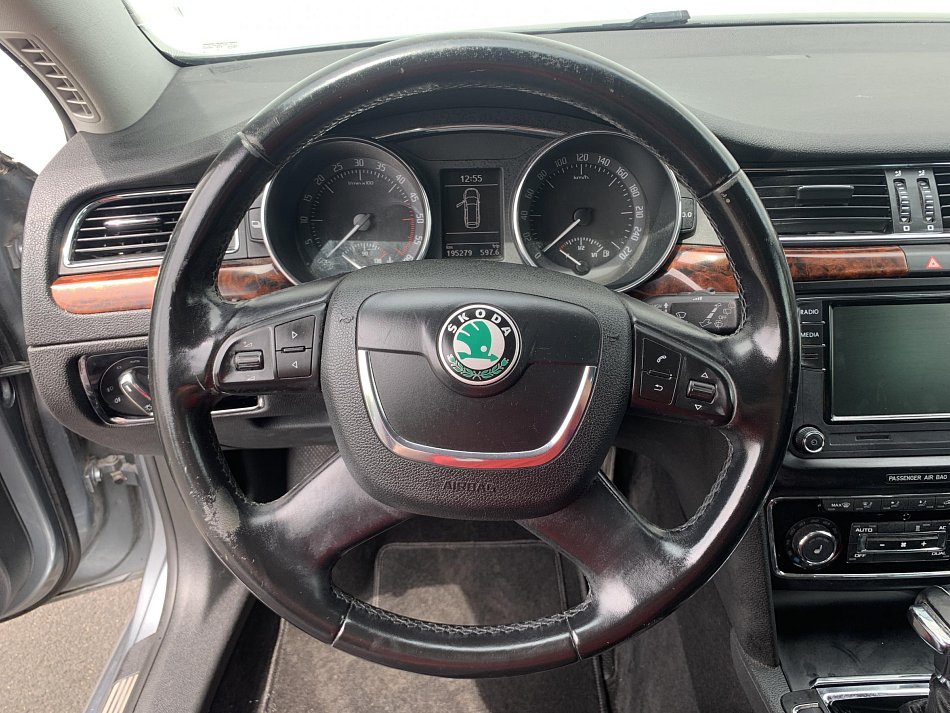Škoda Superb II 2.0 TDi Elegance