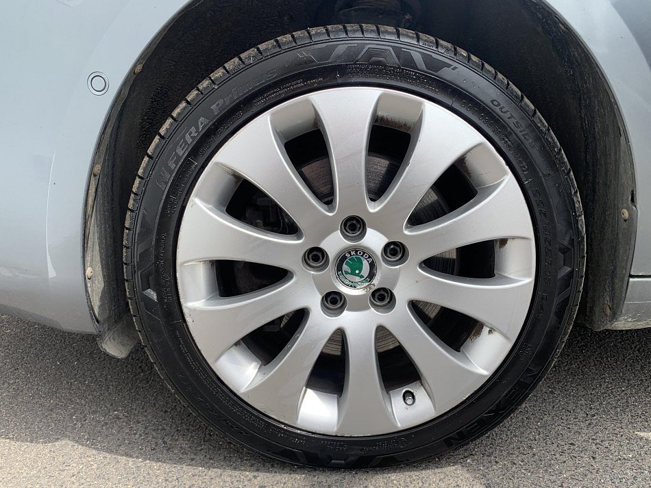 Škoda Superb II 2.0 TDi Elegance