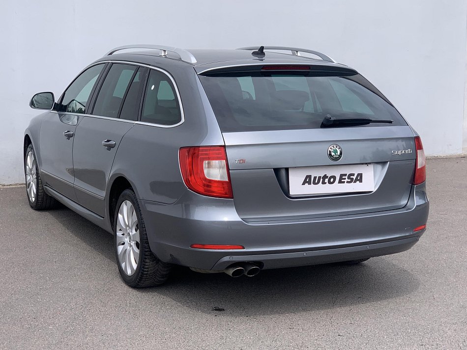 Škoda Superb II 2.0 TDi Elegance