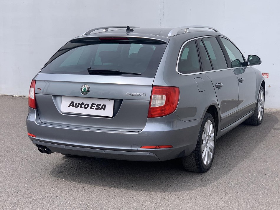 Škoda Superb II 2.0 TDi Elegance