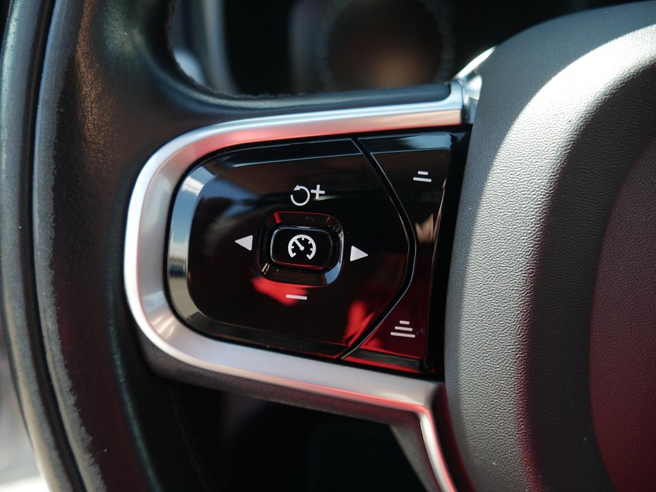 Volvo S90 2.0 D4 