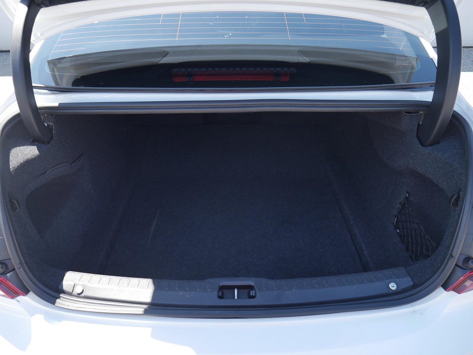Volvo S90 2.0 D4 