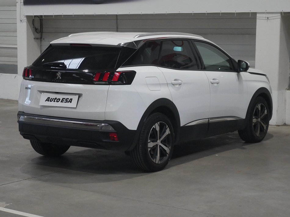 Peugeot 3008 1.2PT 