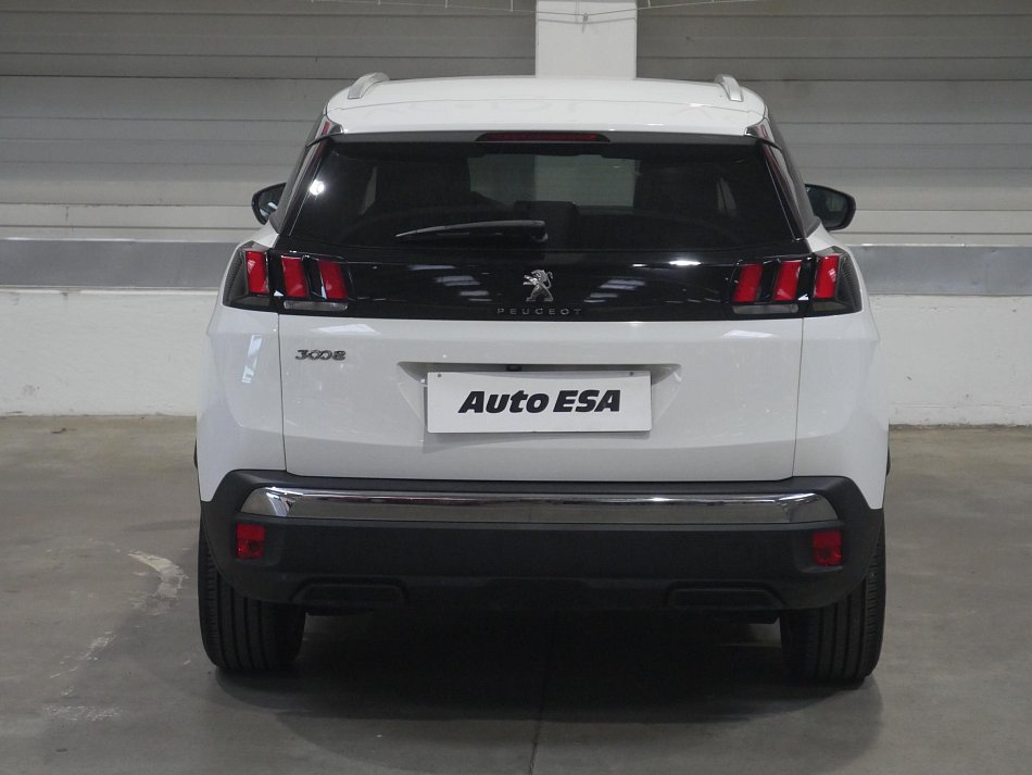 Peugeot 3008 1.2PT 