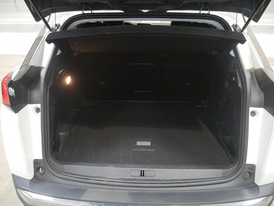 Peugeot 3008 1.2PT 